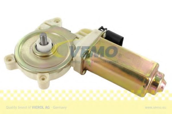 Imagine Electromotor, macara geam VEMO V20-05-3018